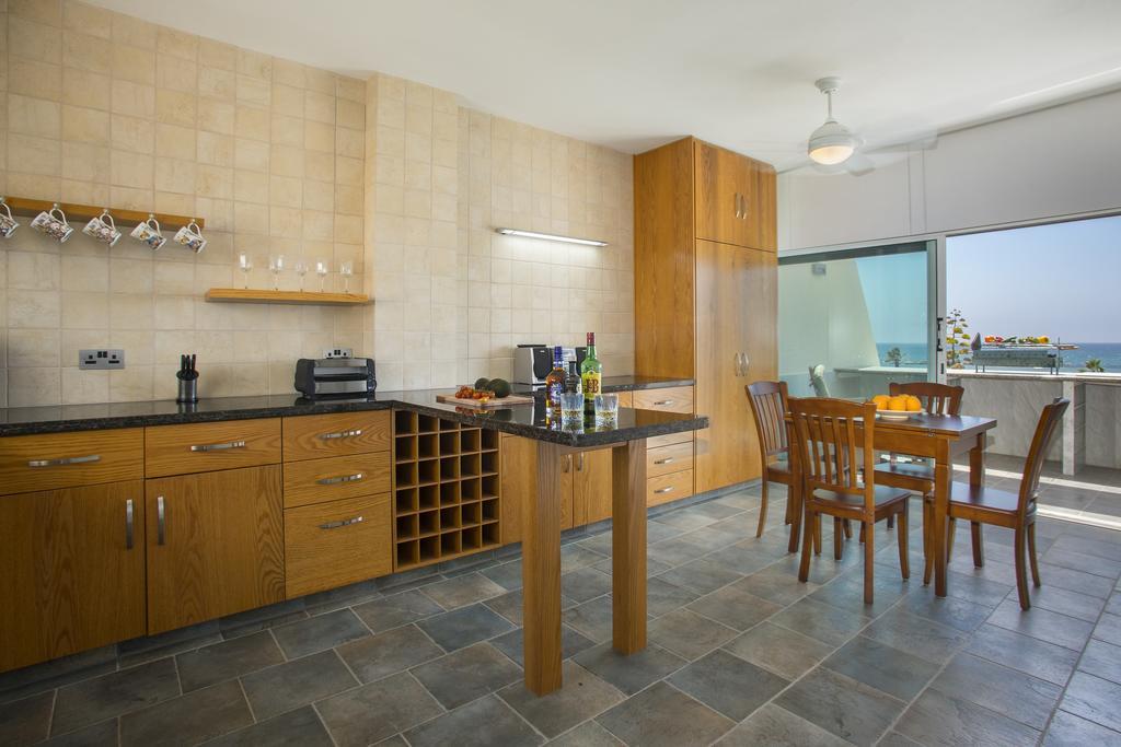 Larnaca Sunshore Beachfront *