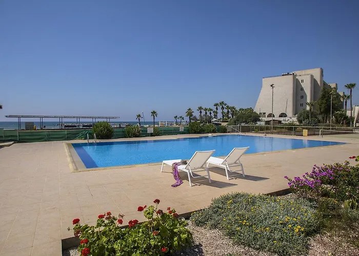 Larnaca Sunshore Beachfront Suite