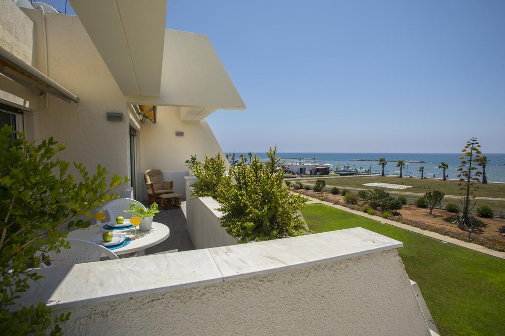 Larnaca Sunshore Beachfront Appartement