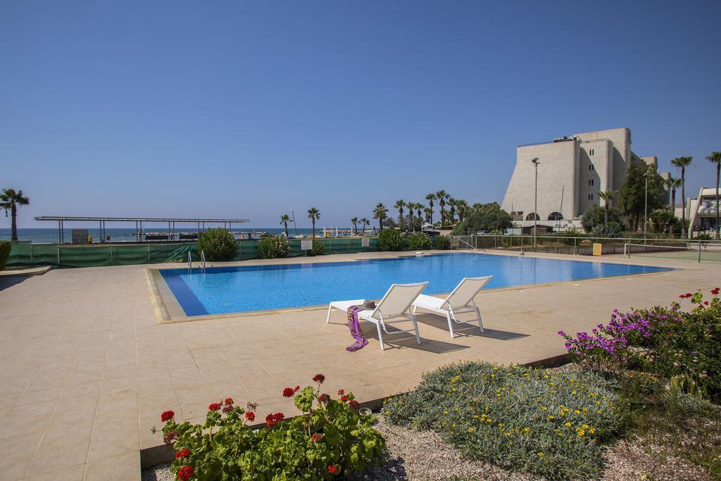 Apartment Larnaca Sunshore Beachfront Voroklini